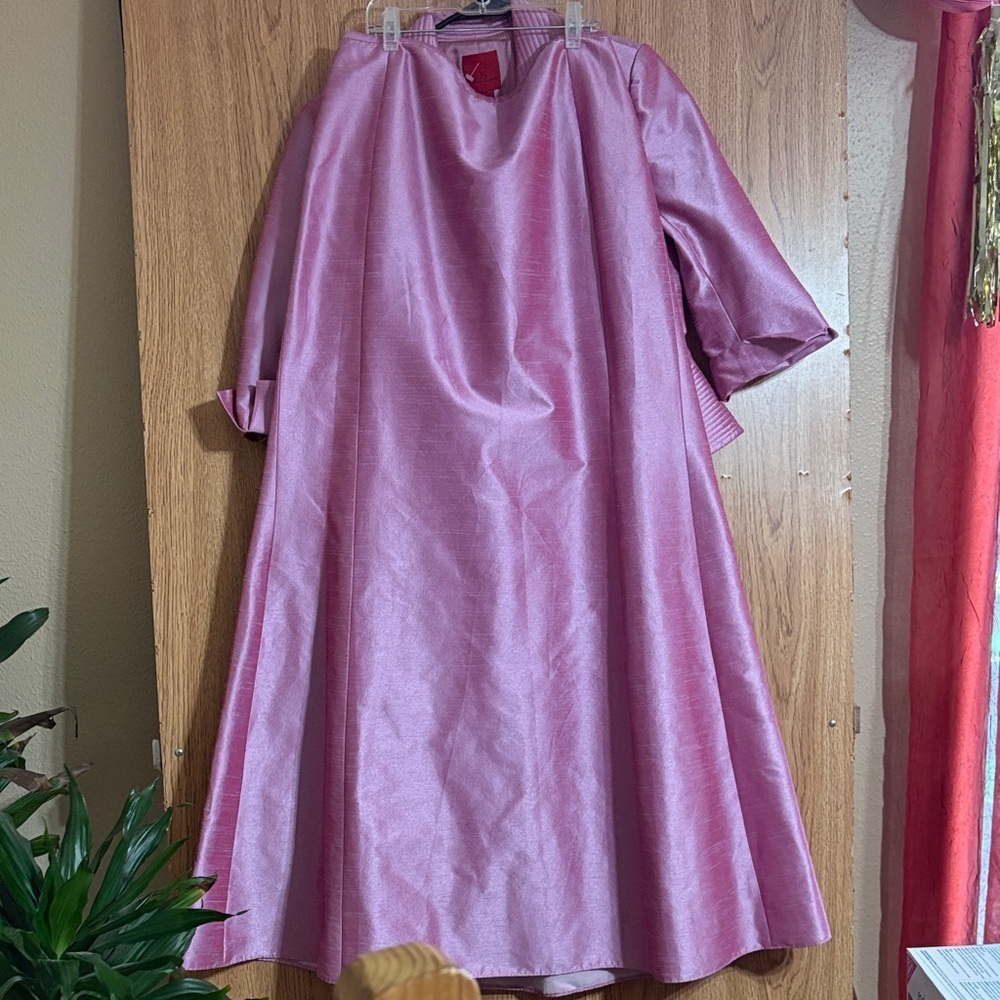 JS Collections Mauve Skirt Set - Picture 13 of 14